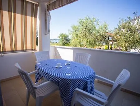 Lucia&laura * Turanj