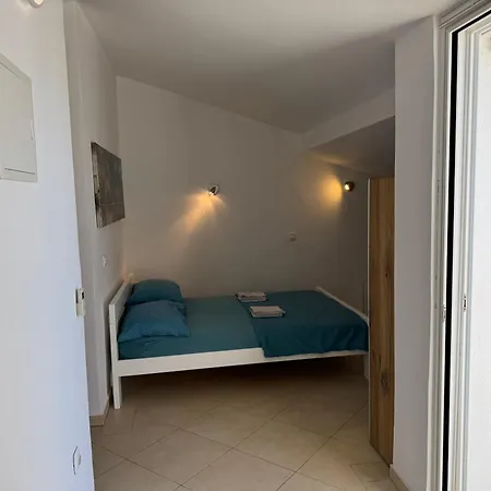 Lucia&laura Apartamento Turanj